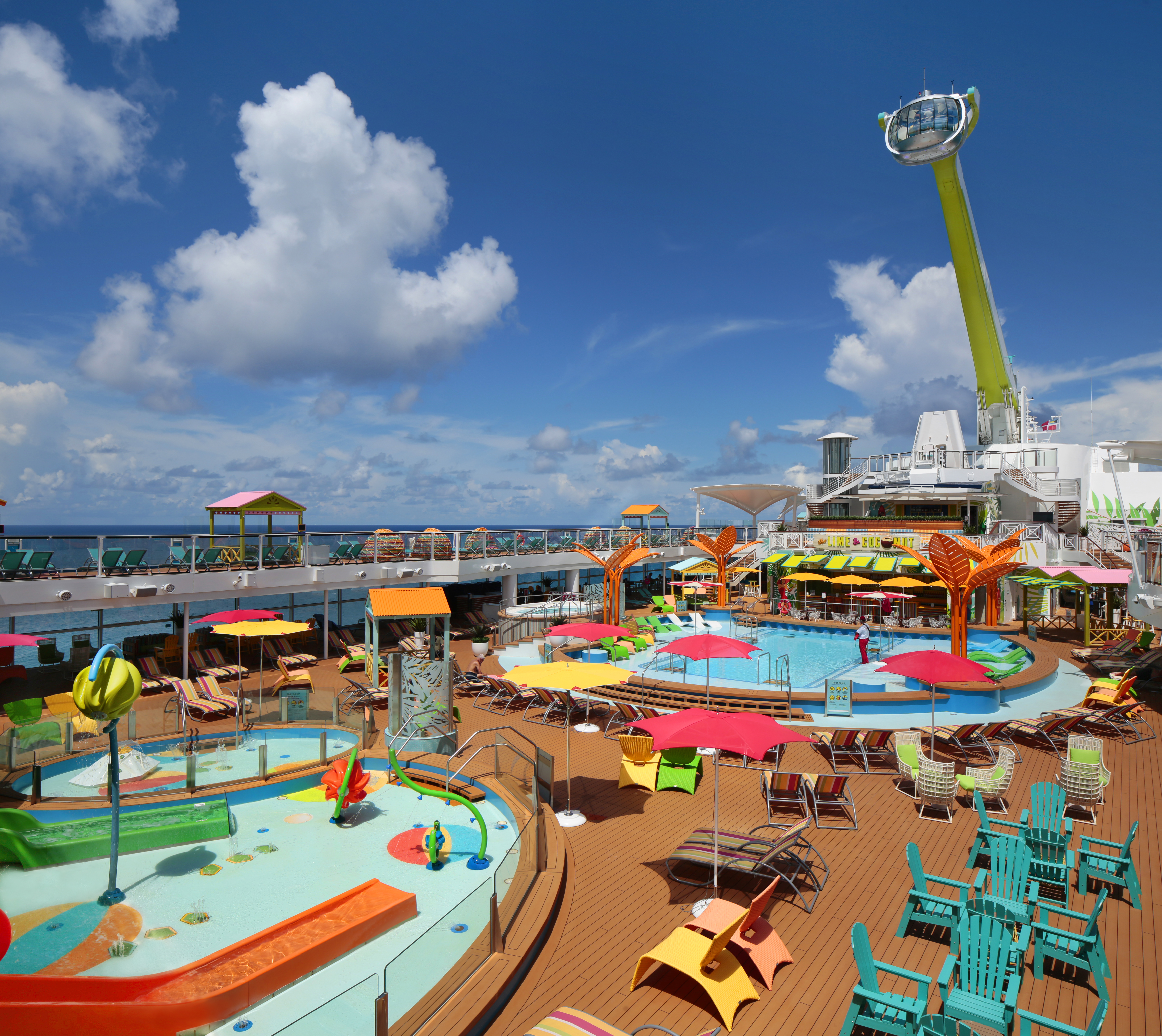 Odyssey of the Seas Pool Deck